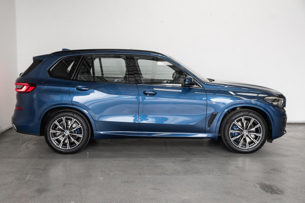 2021 BMW X5 G05 xDrive30d M Sport SUV image 3