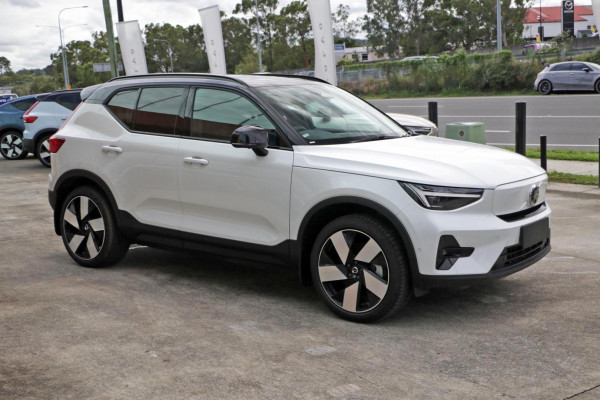 2024 MY25 Volvo EX40  Ultra Single Motor Extended Range SUV Image 5