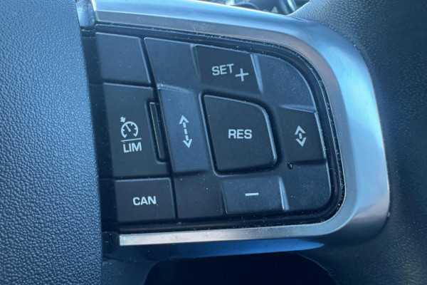 2018 MY19 Land Rover Discovery Sport L550 SD4 HSE SUV Image 19