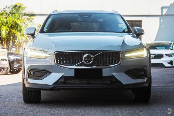 2024 MY25 Volvo V60 Cross Country  Ultra B5 Bright Wagon Image 2