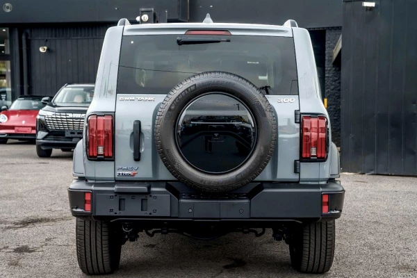 2026 GWM Tank 300 P01 Ultra Hi4-T PHEV SUV Image 3