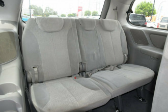 2010 MY11 Kia Grand Carnival VQ Si Wagon