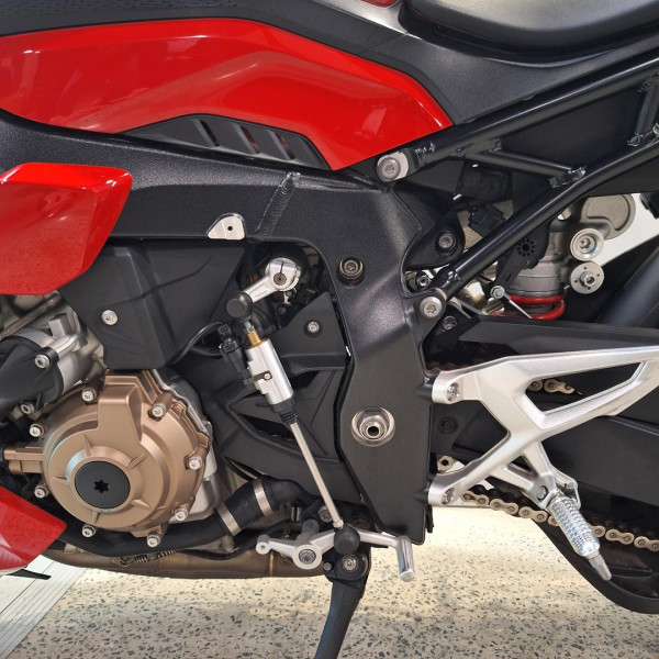 2021 BMW S 1000 R Sport S 1000 image 18