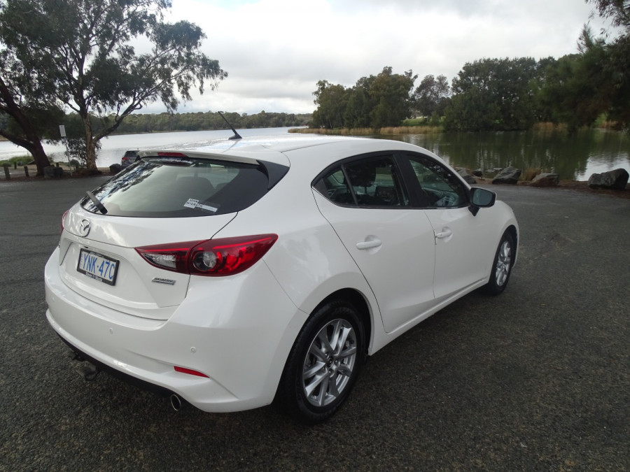 2018 Mazda 3 BN Series Maxx Sport Hatch Image 3