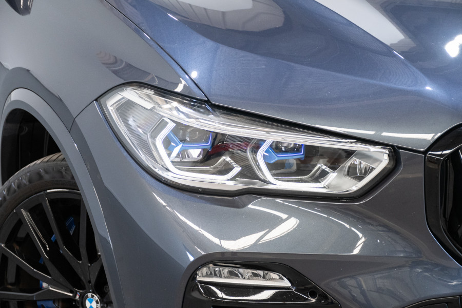 2020 BMW X5 M50i SUV Image 2