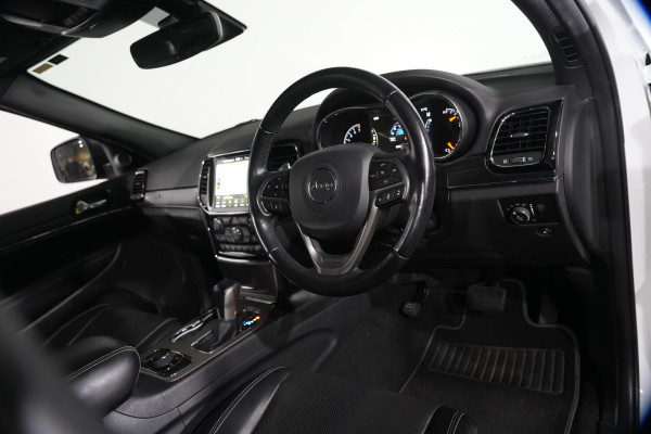 2021 Jeep Grand Cherokee Cherokee 80th Anniversary Special Edtn SUV Image 10