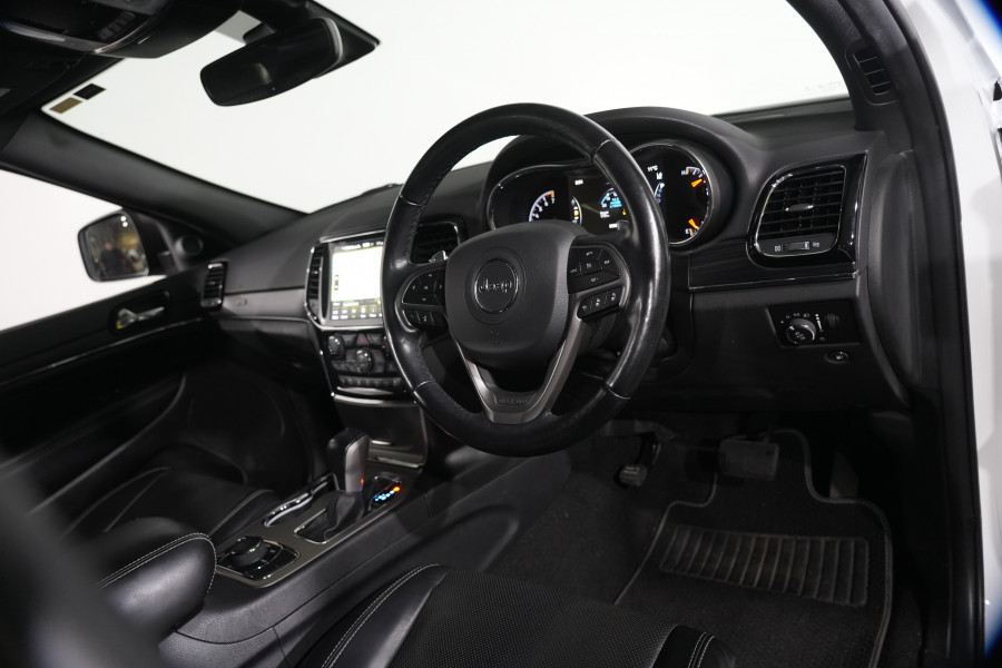2021 Jeep Grand Cherokee Cherokee 80th Anniversary Special Edtn SUV Image 10