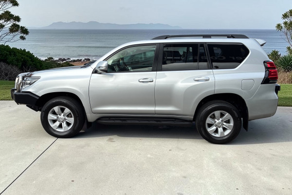 2019 Toyota LandCruiser Prado GDJ150R GXL SUV Image 7