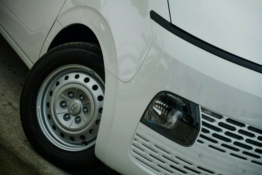 2025 Hyundai Staria Load US4.V3  Van Image 6