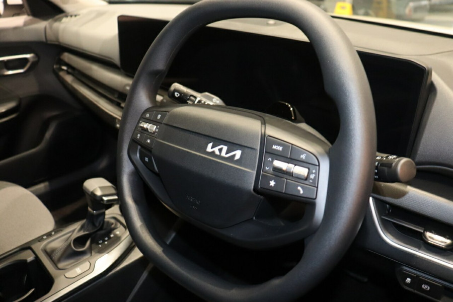 2025 Kia K4 CL4m S Sedan Image 19
