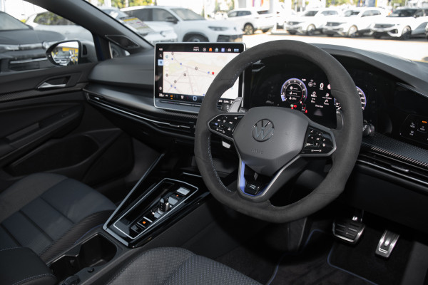 2026 Volkswagen Golf 8.5 R Hatch Image 6