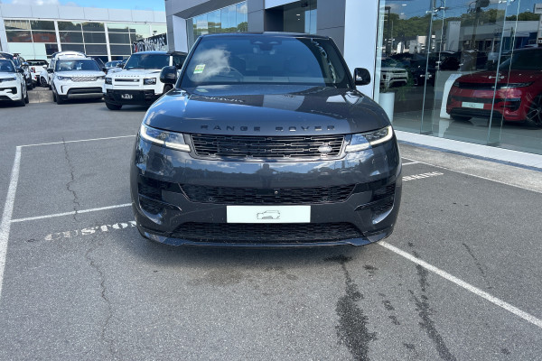 2024 MY25 Land Rover Range Rover SUV