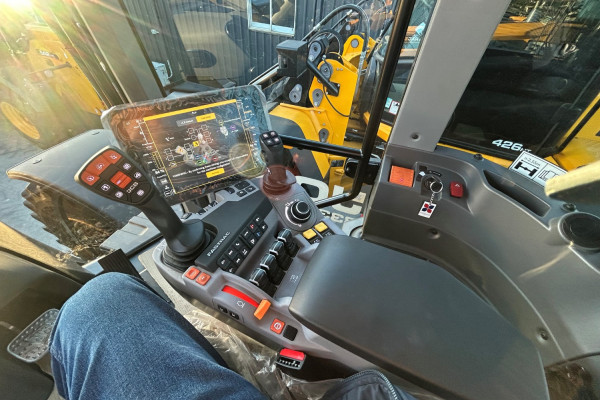 2026 JCB FASTRAC Other Image 12