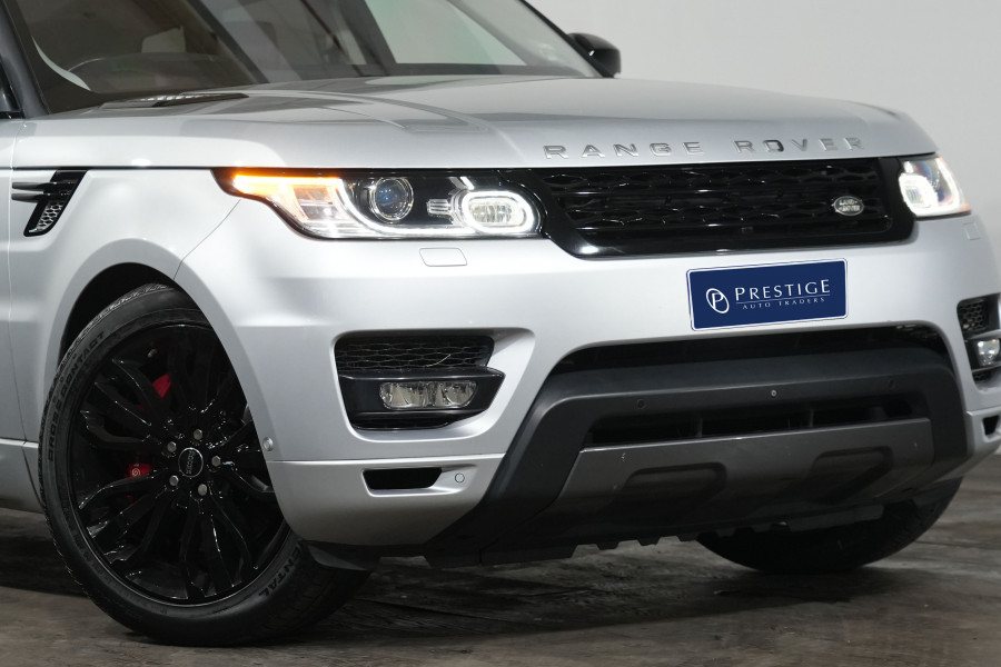 2015 Land Rover Range Rover Sport SDV6 HSE Dynamic SUV Image 2