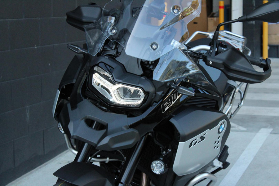 2026 BMW F 900 GS Adventure Ride Pro F 900