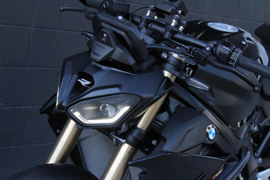 2026 BMW S 1000 R Race S 1000