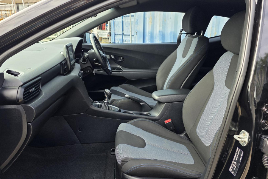 2019 MY20 Hyundai Veloster JS  Coupe Image 11