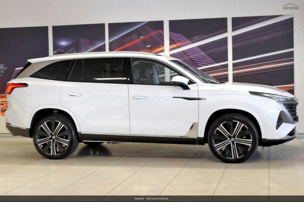 2025 MG QS IS31 Essence SUV Image 18