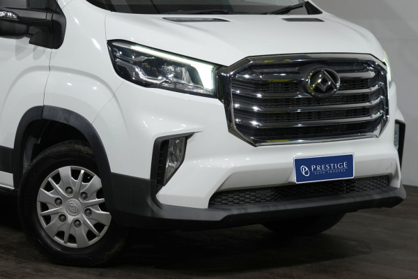 2023 LDV Deliver 9 Mid Roof LWB Bus Image 2