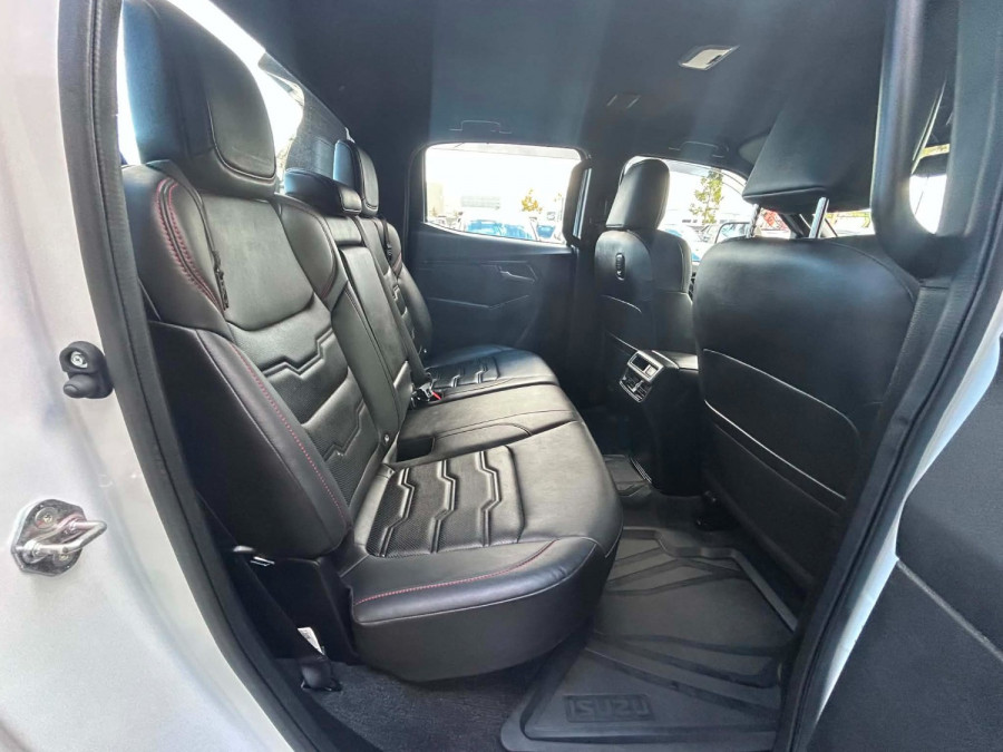 2023 Isuzu D-MAX RG X-TERRAIN Ute Image 11