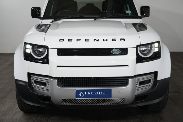 2024 Land Rover Defender L663 110 P300 S SUV Image 3