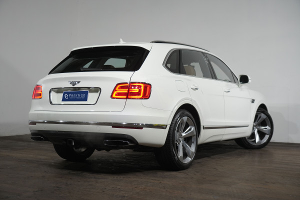 2016 Bentley Bentayga SUV Image 7