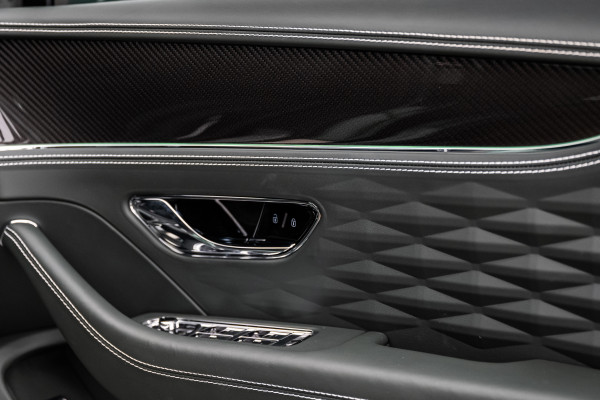 2023 Bentley Flying Spur 3S Azure V8 Sedan image 18