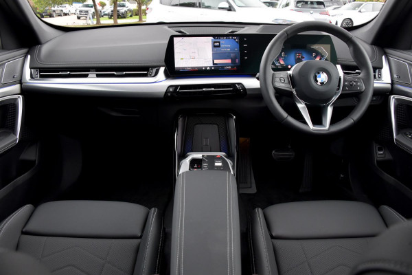 2025 BMW X1 U11 xDrive20i SUV image 4