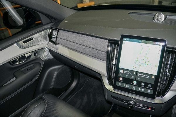 2026 Volvo XC90 L Series Black Edition SUV Image 10