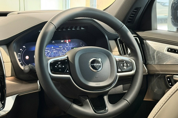 2026 Volvo XC90 L Series Ultra T8 Plug-in Hybrid Dark SUV Image 19
