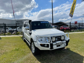 Mitsubishi Pajero GLX NX 