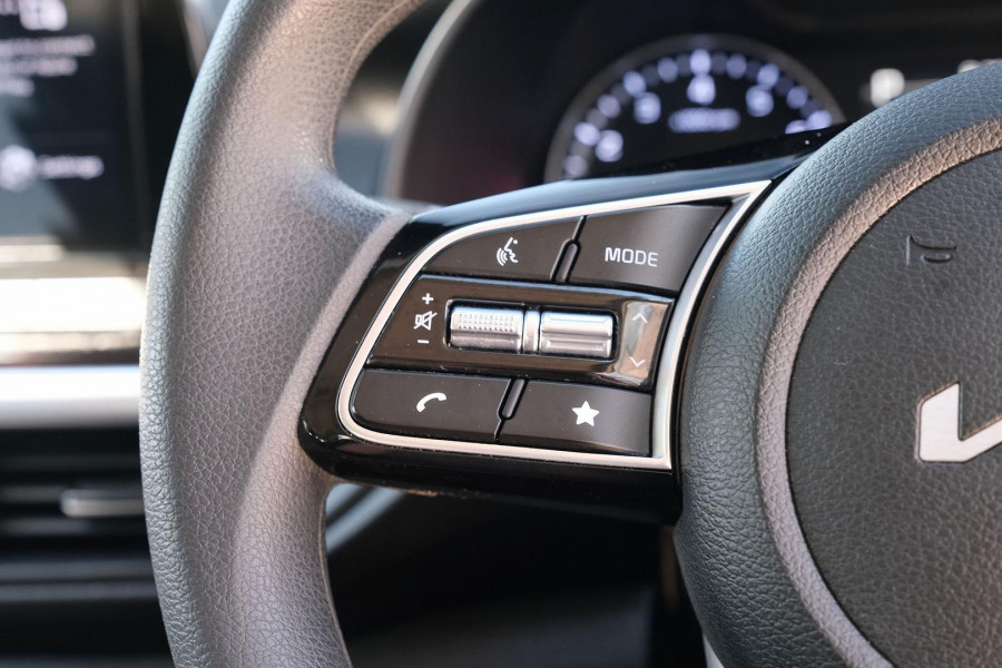 2023 Kia Cerato BD S Hatch Image 16