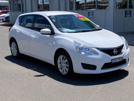 Nissan C12 ST C12 Series 2