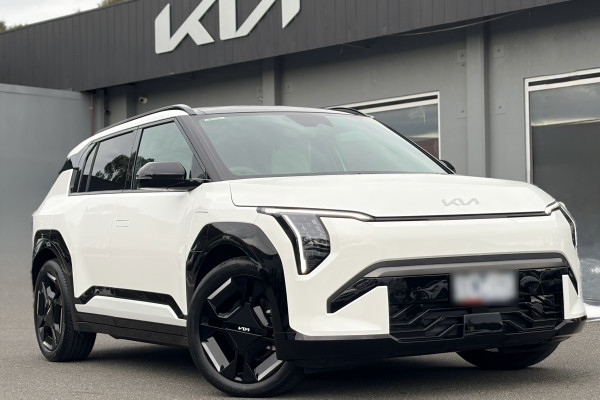 2025 Kia EV3 SV GT-Line SUV Image 1