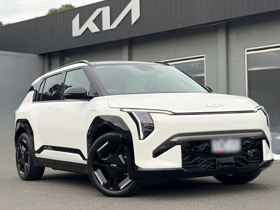 2025 Kia EV3 SV GT-Line SUV Image 1