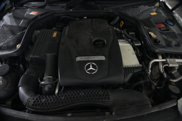 2016 Mercedes-Benz C-Class C250 SUV image 32