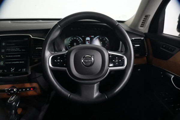 2021 Volvo XC90 L Series T6 Momentum SUV Image 15