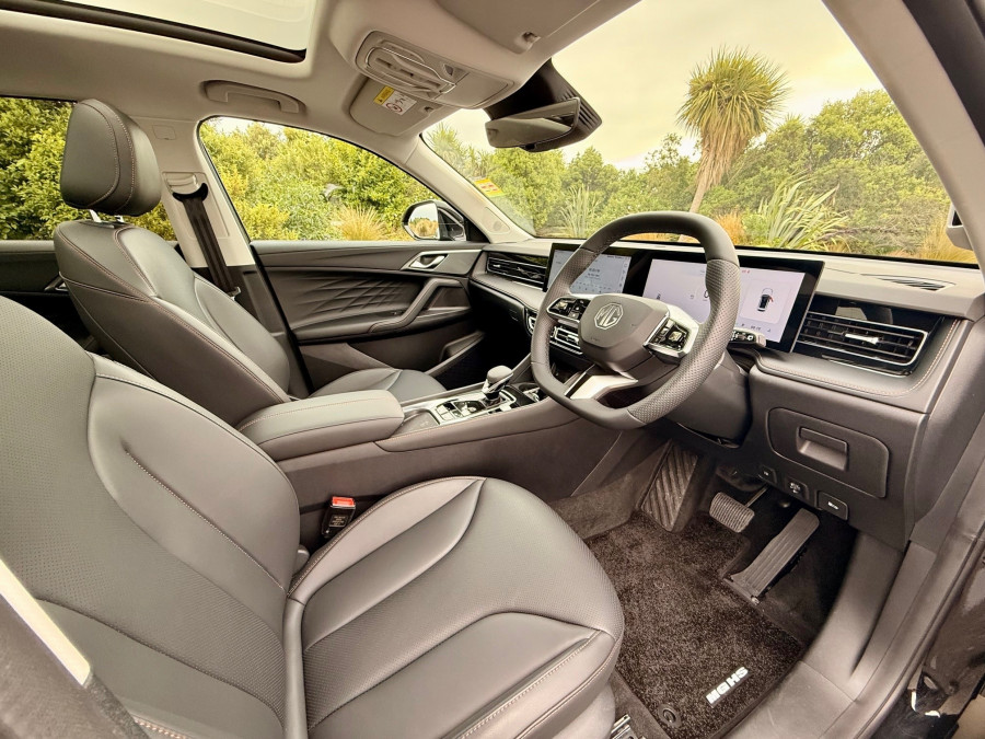 2026 MY25 MG HS AS33 Super Hybrid Essence SUV Image 9