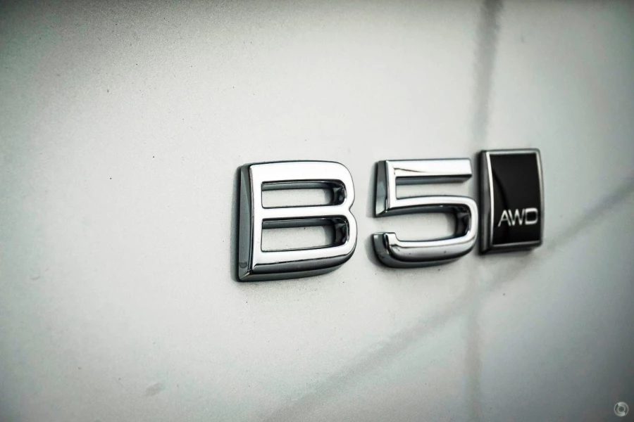 2026 Volvo XC90 L Series Plus B5 Bright SUV Image 11