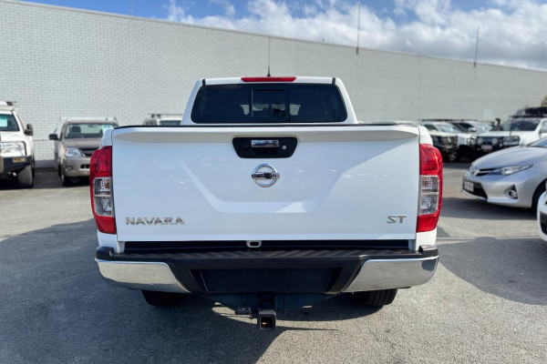 2018 Nissan Navara D23 Series 3 ST Dual Cab Pickup Image 9
