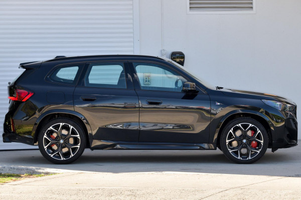 2026 BMW X1 U11 M35i xDrive SUV image 3
