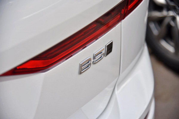 2025 MY26 Volvo XC60 UZ Plus B5 Bright SUV Image 19