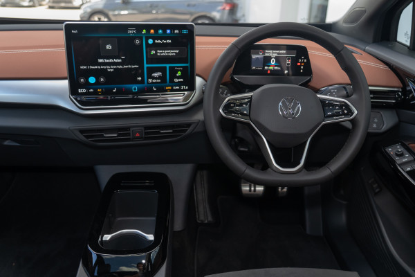2025 Volkswagen ID. 5 E2 Pro SUV Image 7