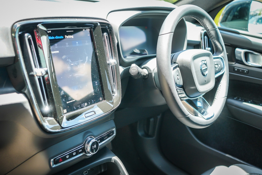 2023 MY24 Volvo C40 XZ Recharge Twin Pure Electric SUV Image 33