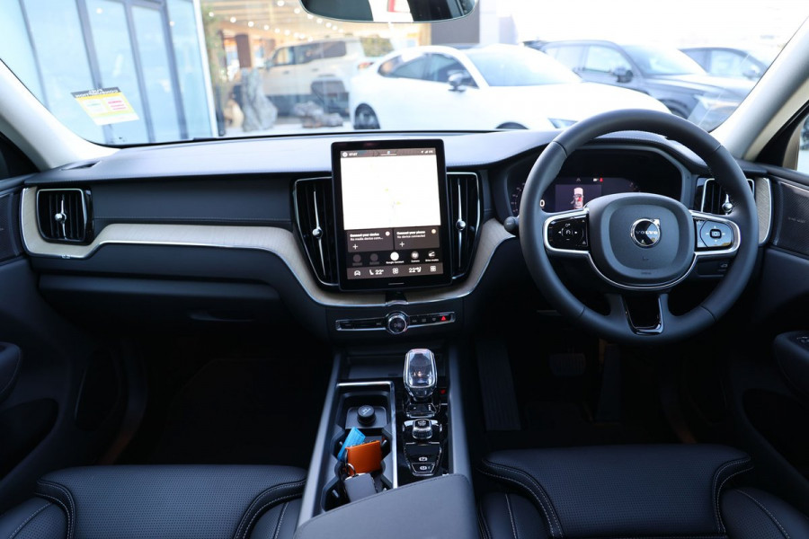 2026 Volvo XC60 UZ Ultra B5 Dark SUV Image 28