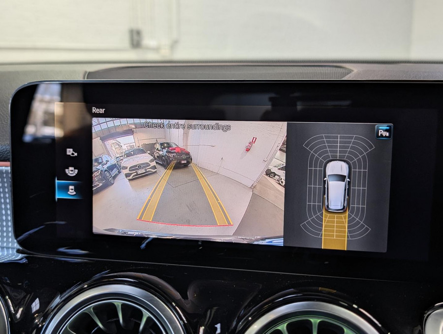 2023 Mercedes-Benz GLB-Class X247 GLB200 SUV Image 40