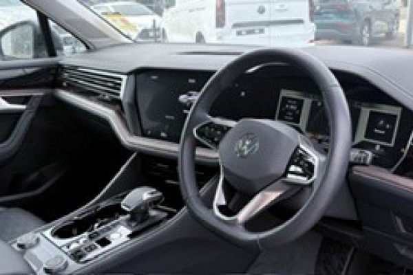 2024 Volkswagen Touareg RC 210TDI Elegance SUV Image 10