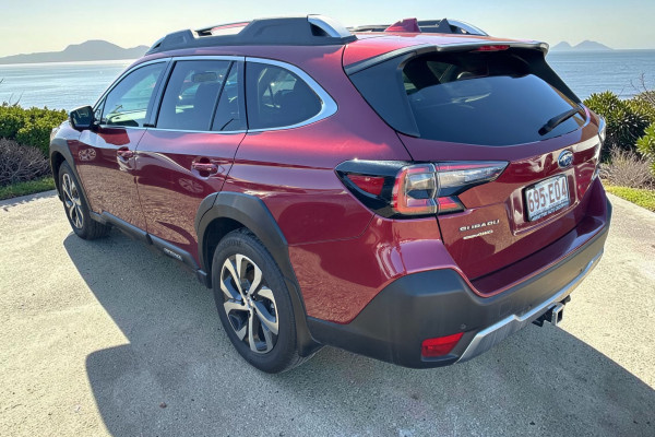 2022 Subaru Outback 6GEN AWD Touring SUV Image 6