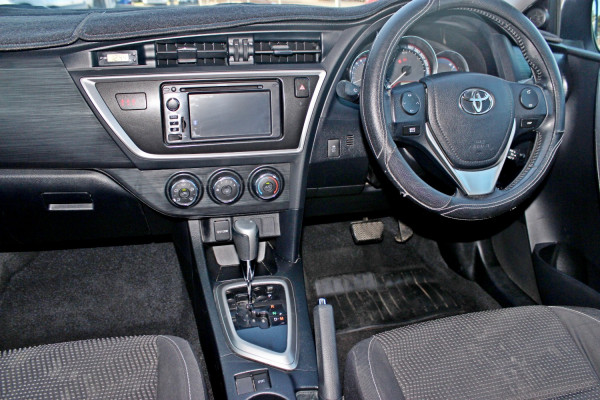 2013 Toyota Corolla ZRE182R Ascent Sport Hatch Image 11