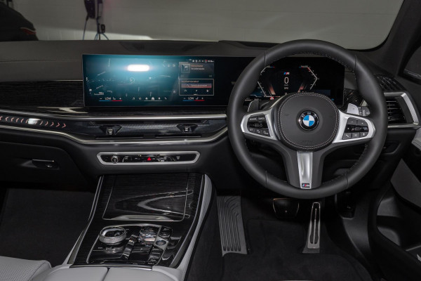 2026 BMW X5 G05 LCI xDrive30d M Sport SUV image 7